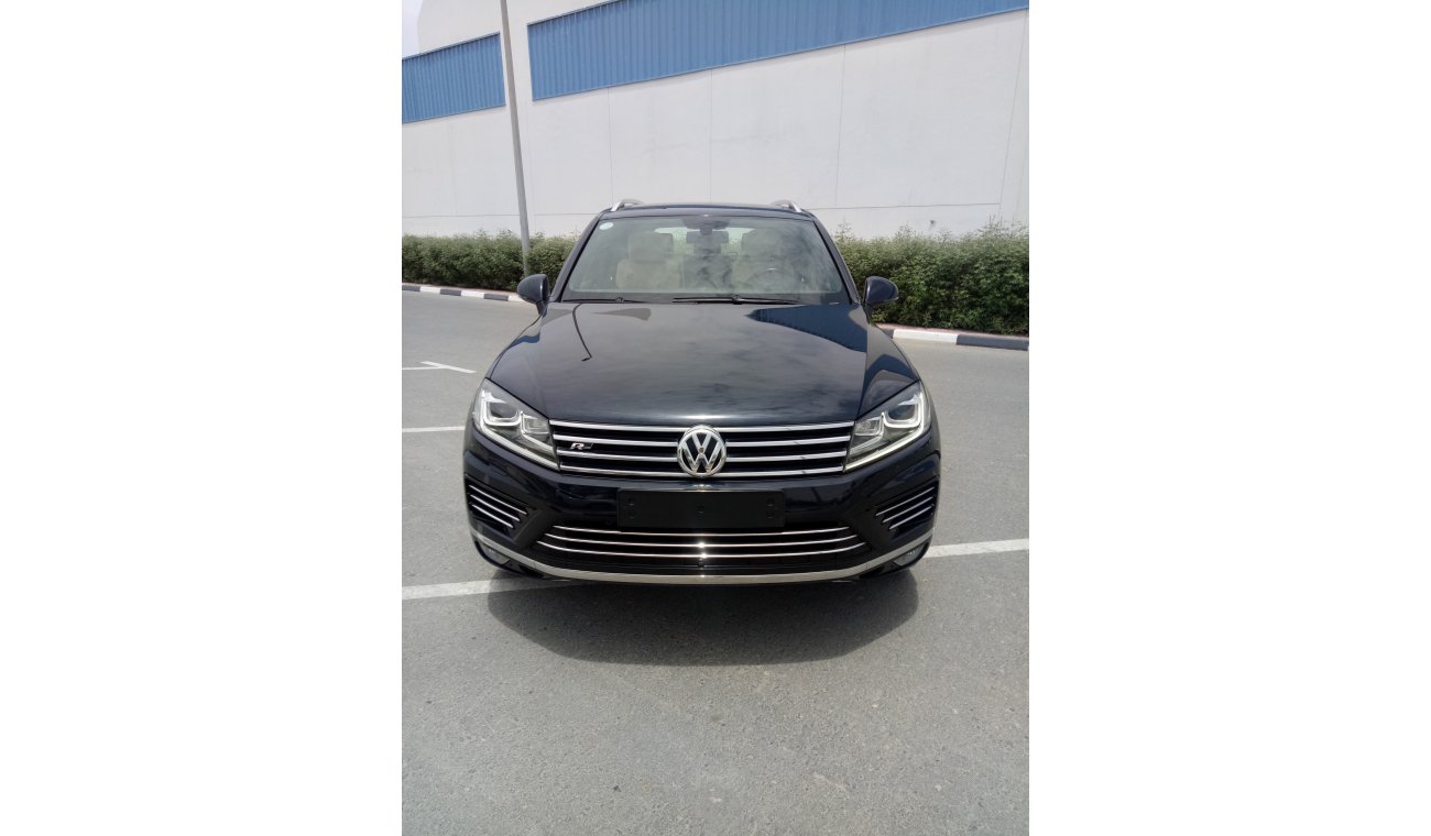 Volkswagen Touareg R-LINE BLUE-MOTION ONLY 1685 X60 MONTHLY V6 4X4 UNLIMITED KM WARRANTY