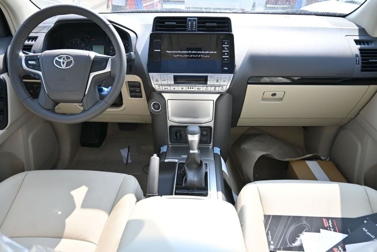 تويوتا برادو تويوتا لاندكروزر برادو 4.0 لتر TX.L بنزين ، دفع رباعي ، 5 أبواب ، مثبت سرعة ، فتحة سقف ، مقاعد كهربا