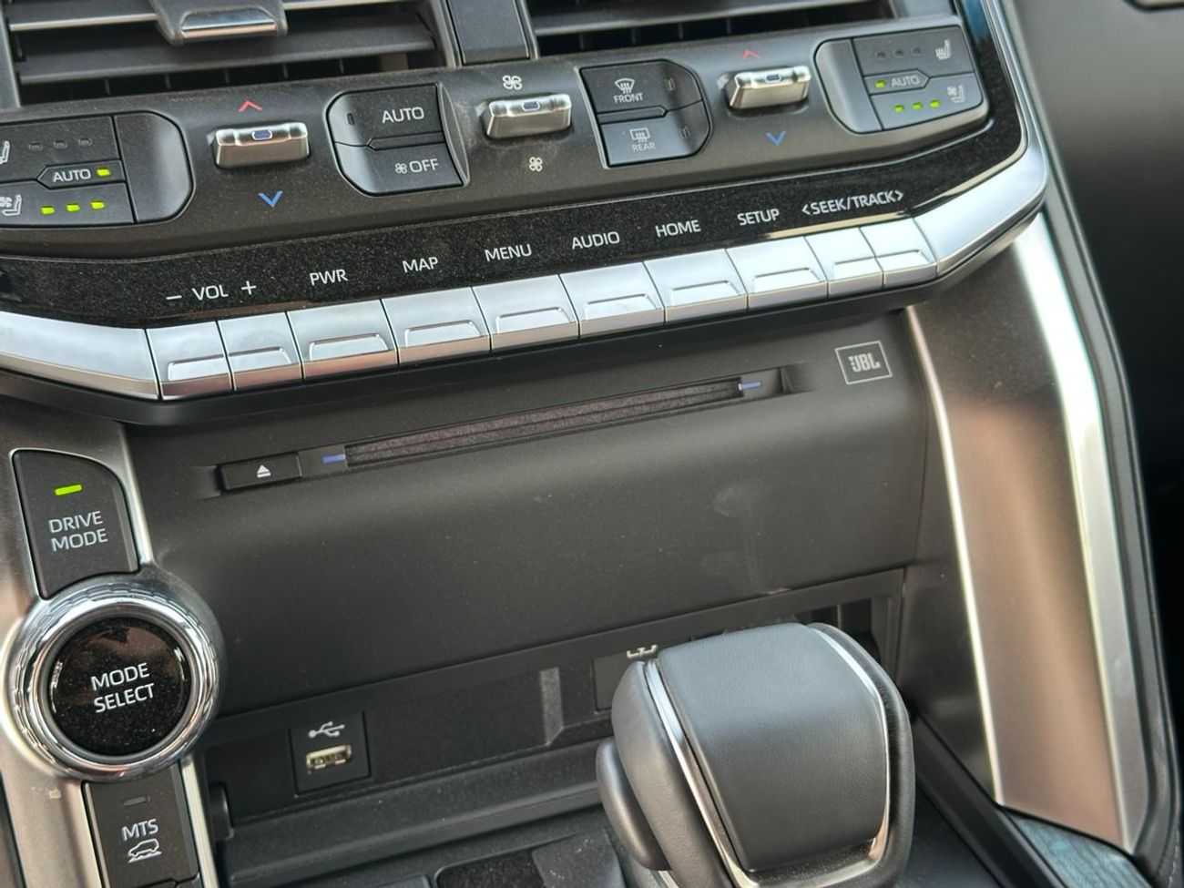 Toyota Land Cruiser GR-S 3.3L