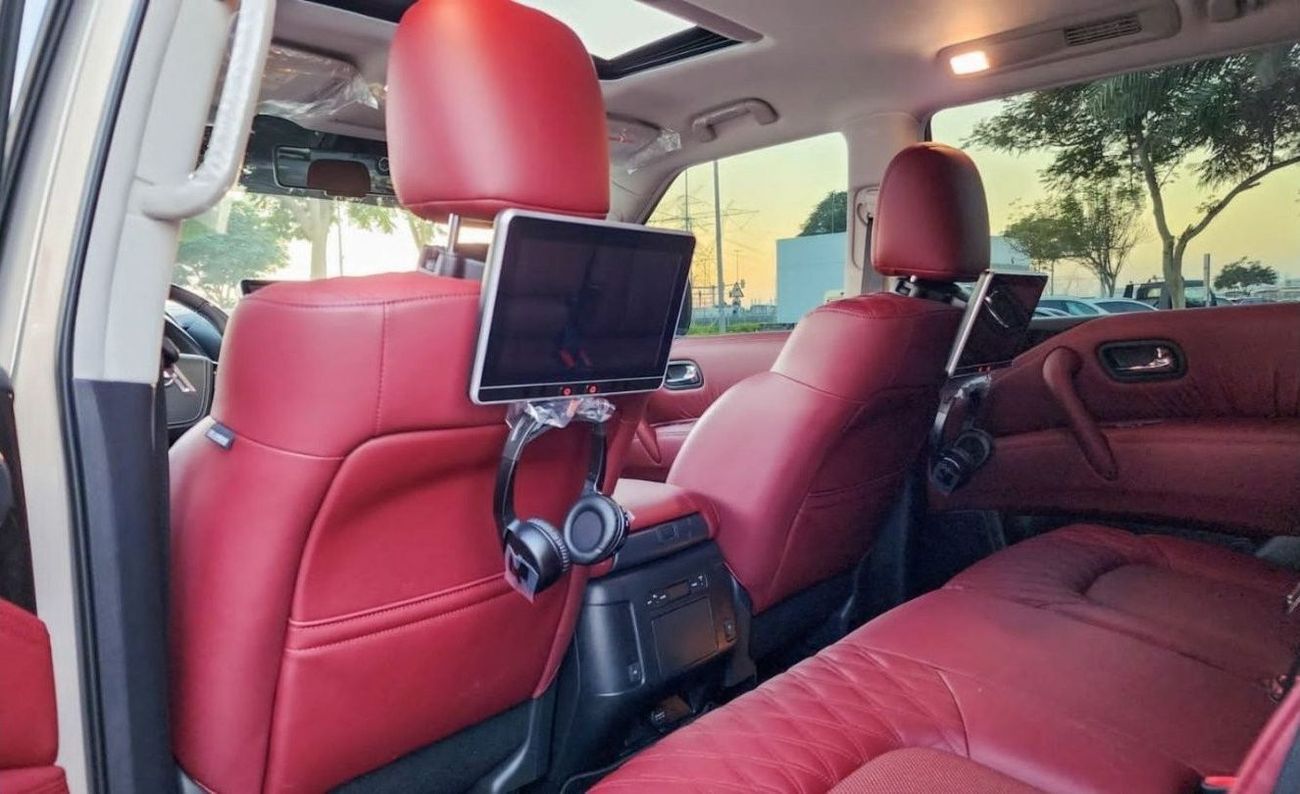 نيسان باترول LE Platinum / V 8 / GCC Specs / Single Owner / Under Warranty