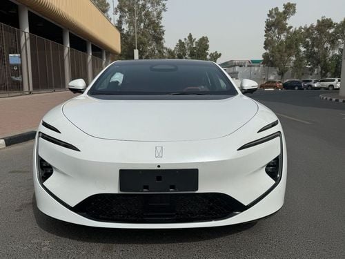 أفاتر 12 Luxury RWD