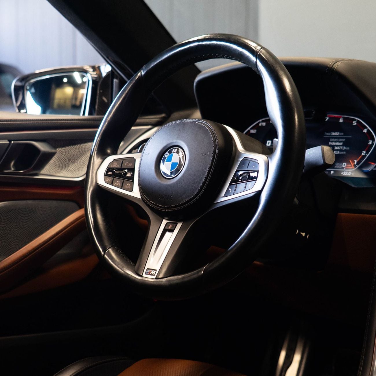 بي أم دبليو M850i xDrive