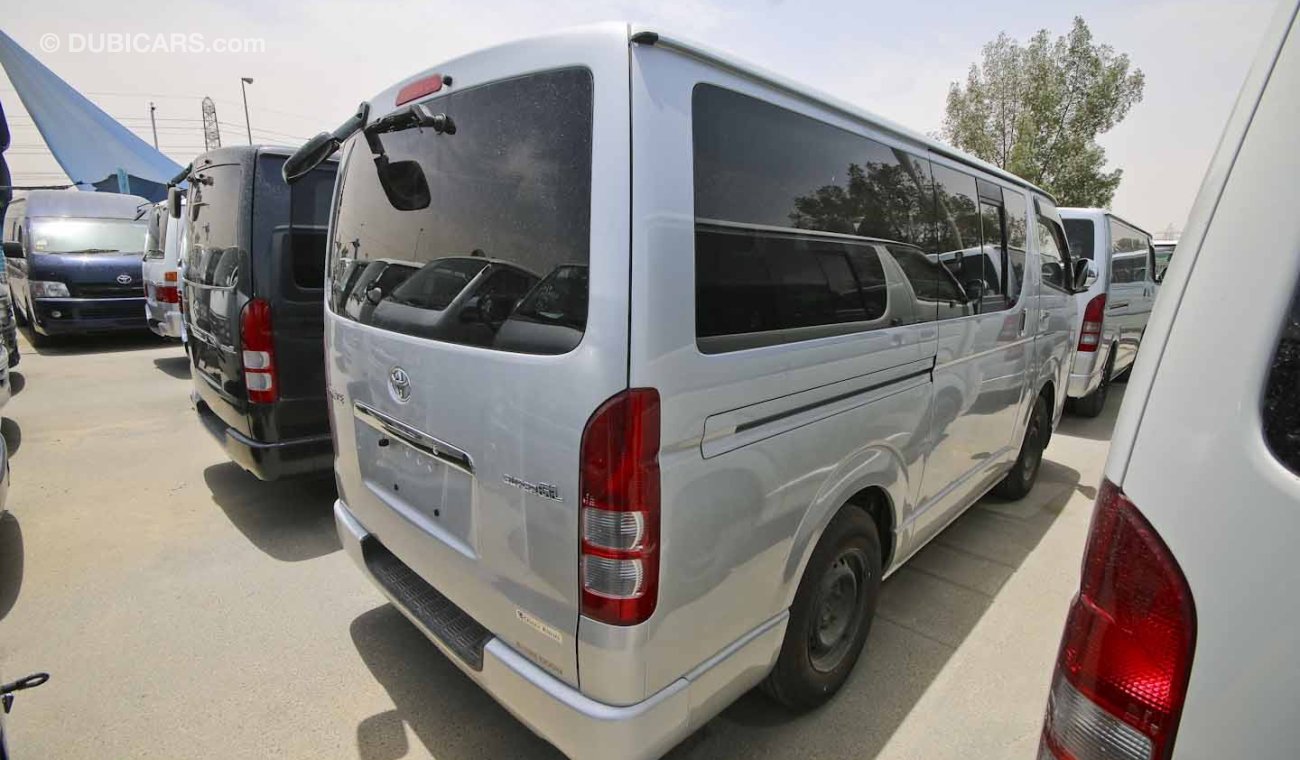 Toyota Hiace SuperGL