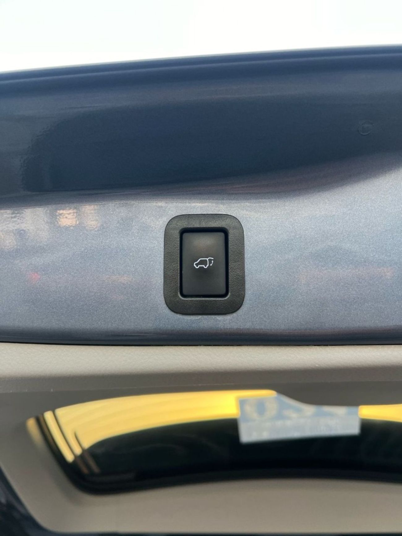 Toyota Highlander 2018 TOYOTA HIGHLANDER XLE   3.5L V-6 //   4 WHEEL DRIVE - 4X4 // SUNROOF //  PUSH START   // LEATHE