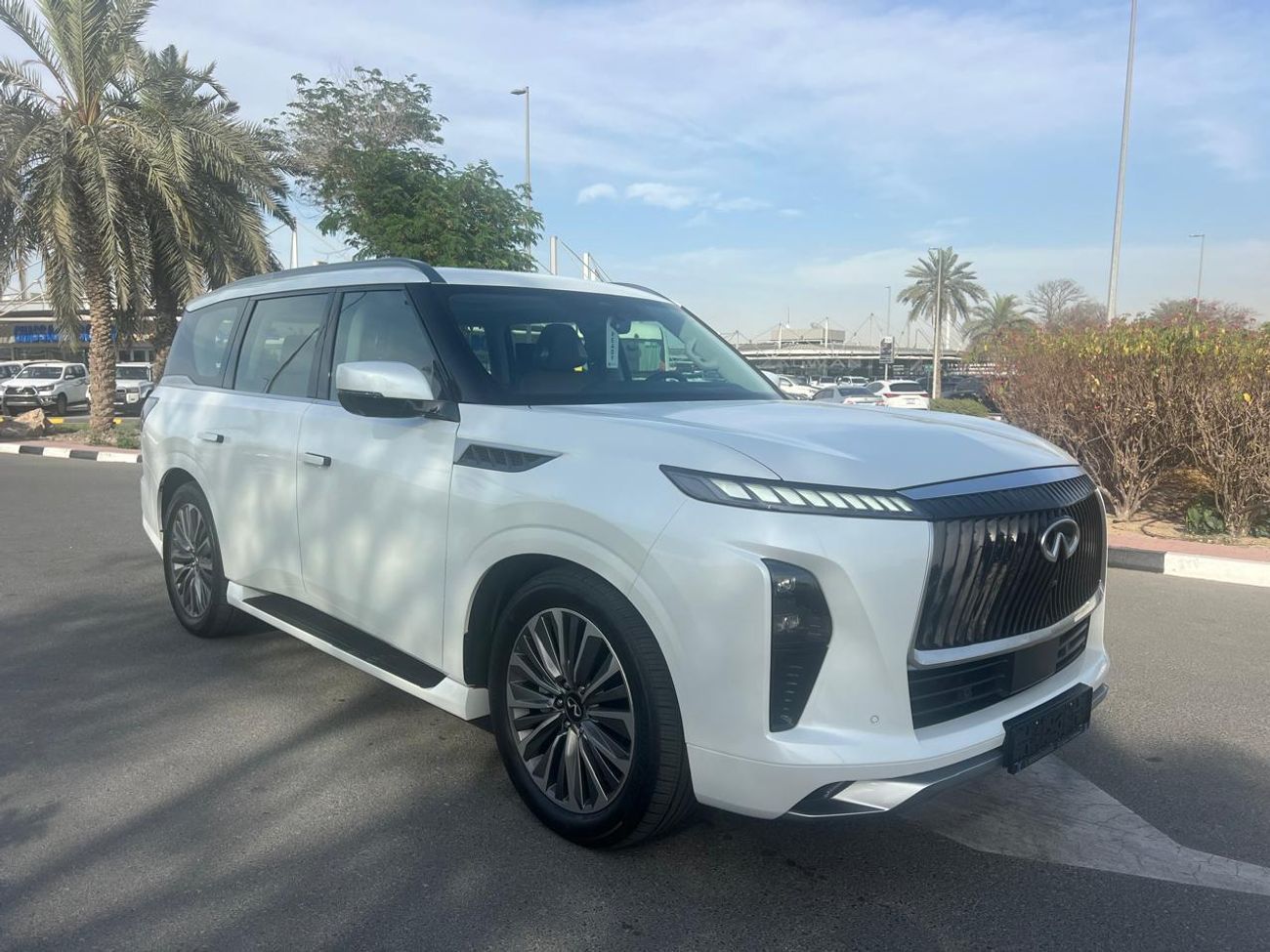 Infiniti QX80 Sensory 3.5L