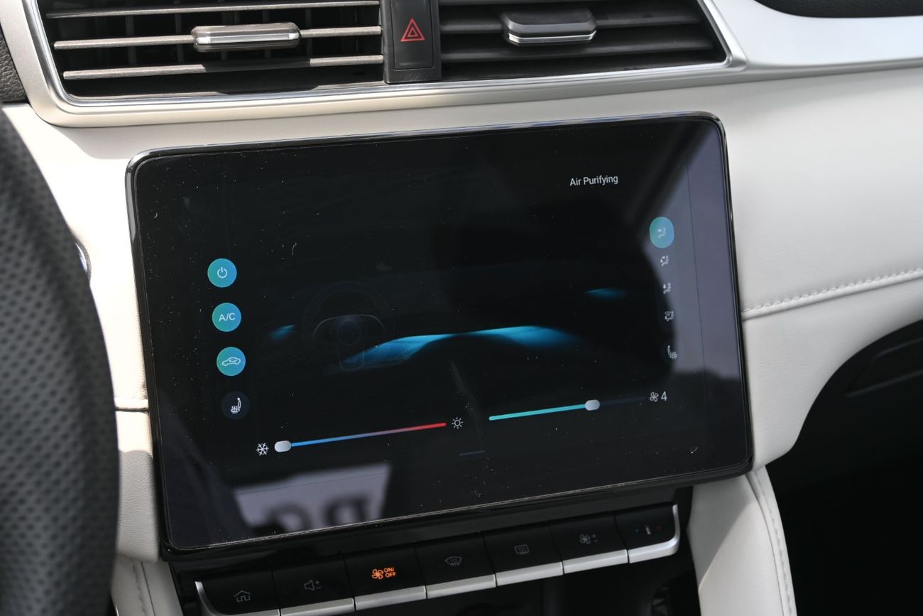 MG ZS MG ZS 1.5L Petrol Full Option Model 2025, Color White