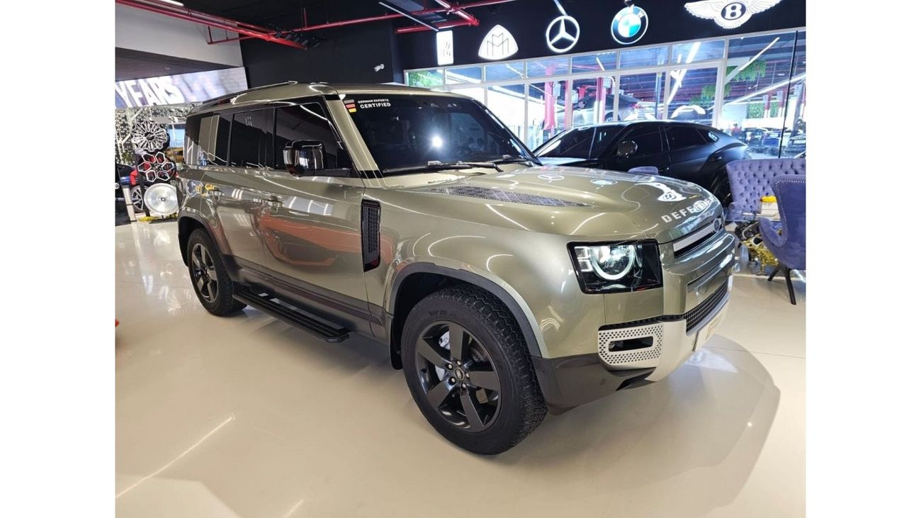 Land Rover Defender P400 110 HSE 3.0L (5 Seater) 2022 Defender P400-110HSE / UNIQUE COLOR/ Warranty and service contract