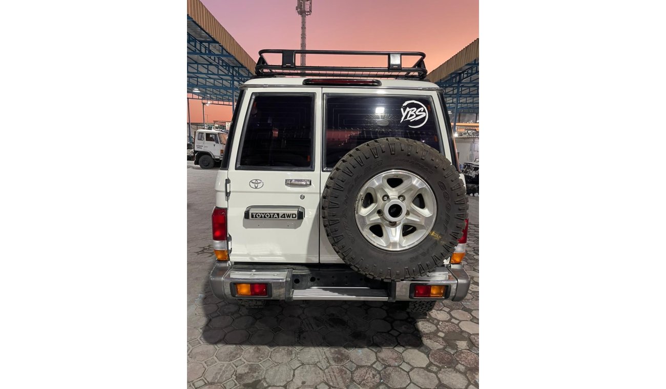 Toyota Land Cruiser Hard Top