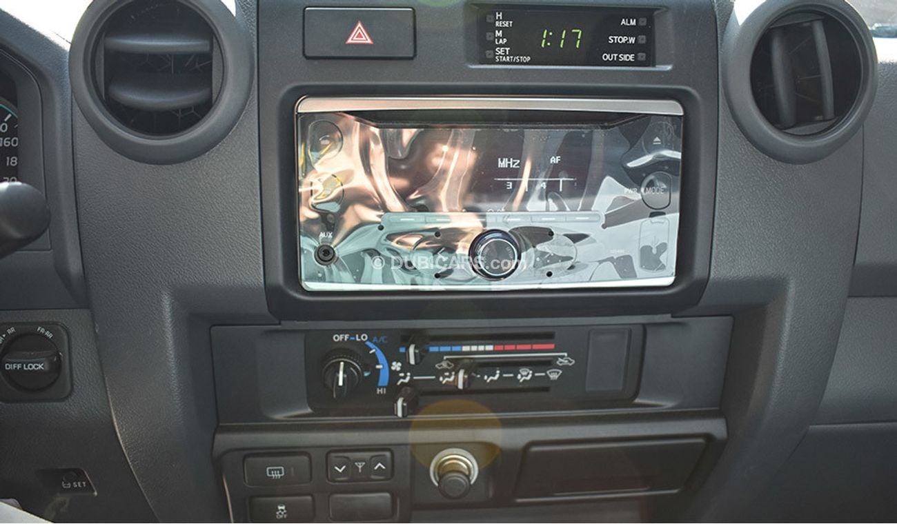 Toyota Land Cruiser Hard Top (76) 4.5 Diesel, 6 seats available in Europe