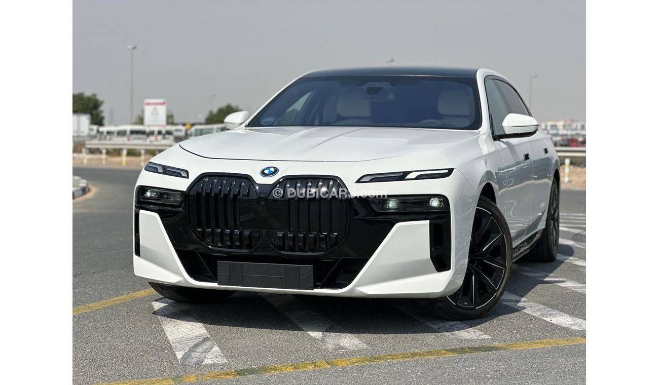 BMW i7 xDrive60 - MY 2023 - EUR SPEC - WHT_WHT - RANGE 590KM (LOCAL OFFER)