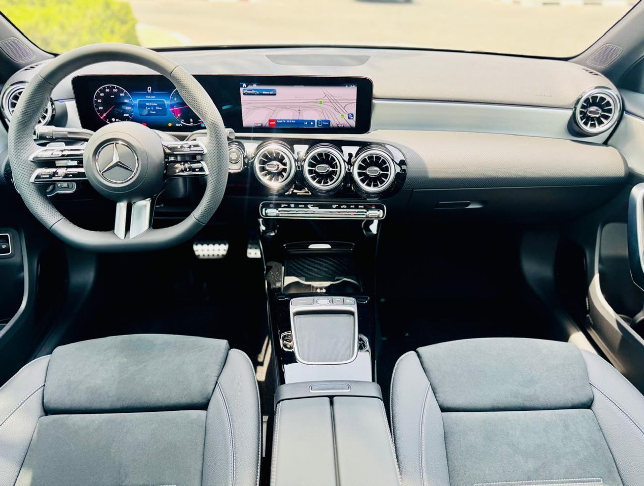 Mercedes-Benz A 200 AMG MERCEDES BENZ A200  |GCC SPECS | GARGASH CAR UNDER 5 YEARS WARRANTY