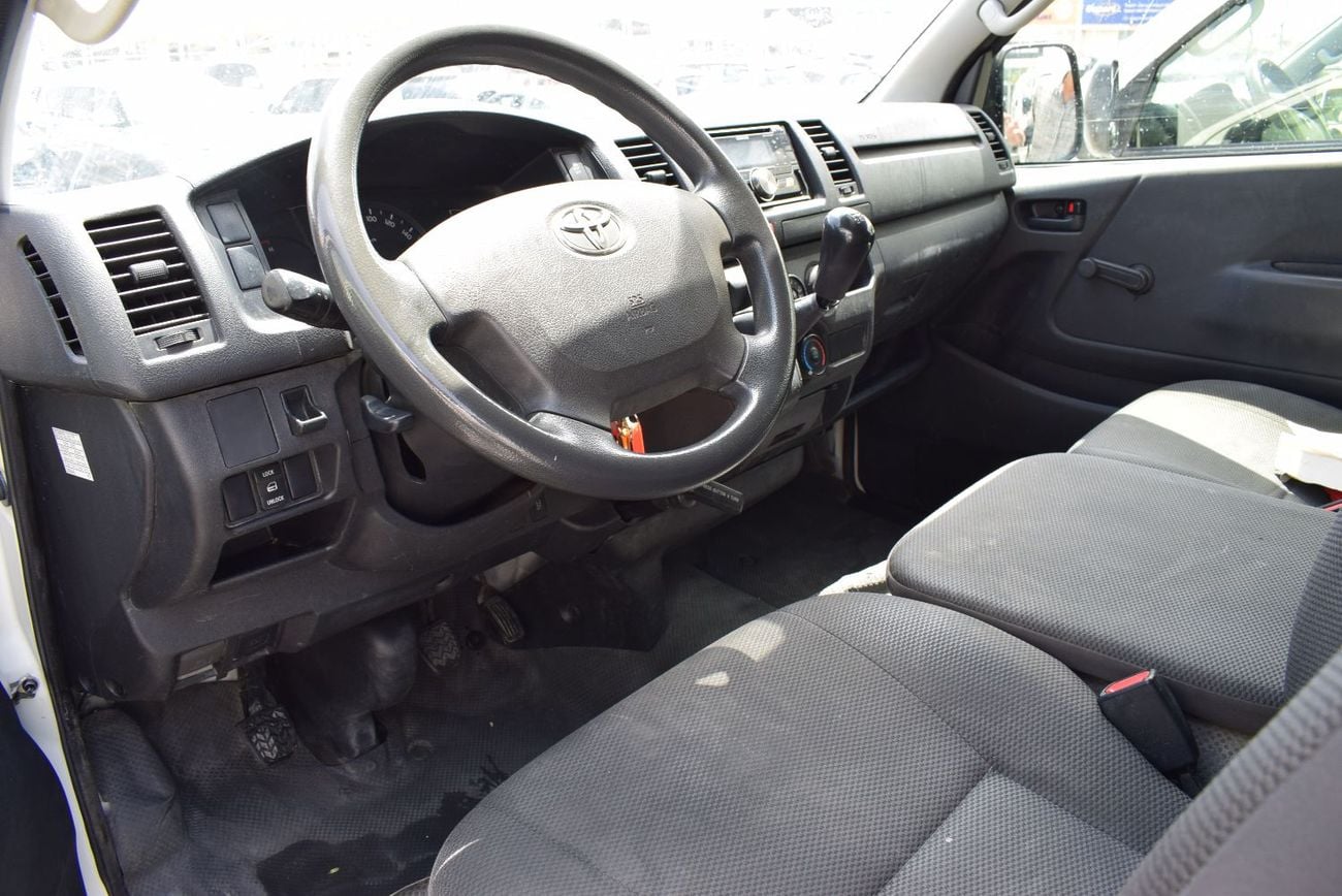 تويوتا هاياس GL -Standard Roof  Panal Van 2.7L