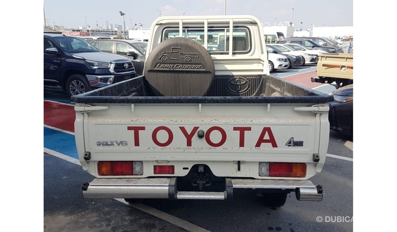 تويوتا لاند كروزر بيك آب Toyota pickup single cup land Cruiser 2023 Petrol  4.0L M/T white