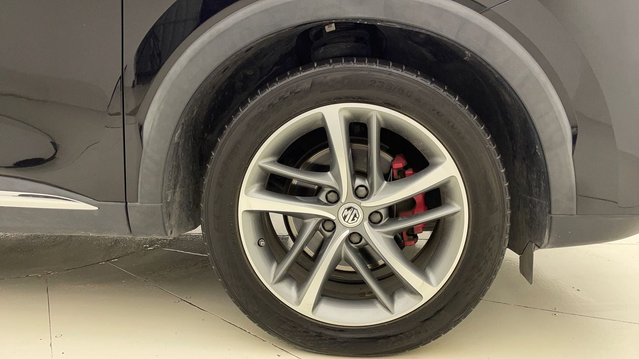 أم جي HS LUXURY TROPHY 2 | بدون دفعة مقدمة | اختبار القيادة في المنزل