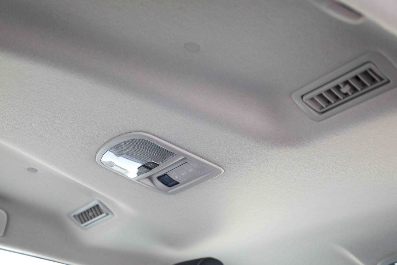 تويوتا فورتونر تويوتا فورتشنر 2024 4.0 4x4 HI - أسود اتيتيود من الداخل أسود | تصدير فقط