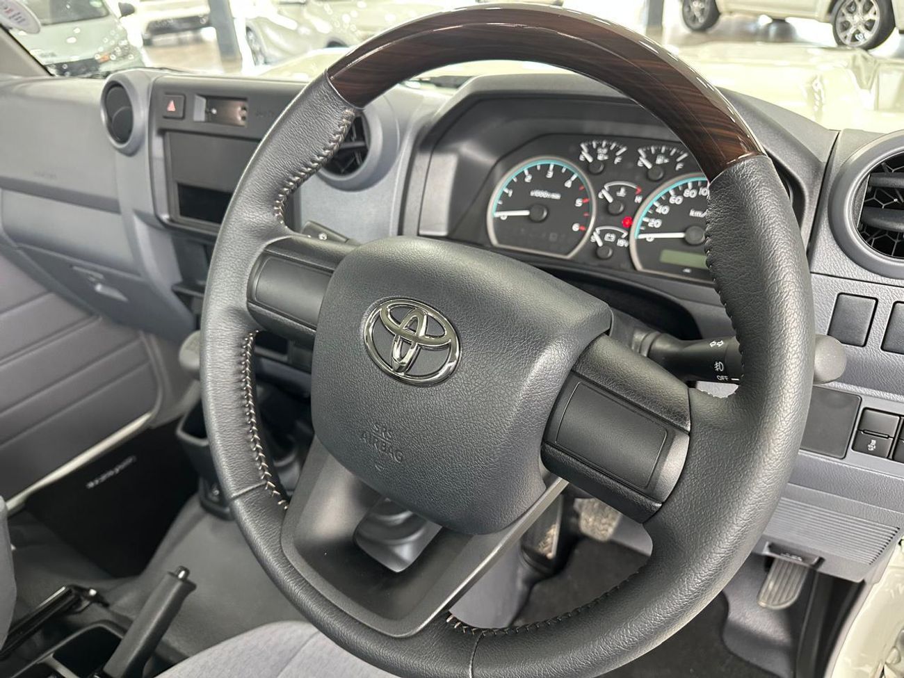 تويوتا لاند كروزر بيك آب Landcruiser pickup single cabin RHD diesel engine 2.8L manual gear 2025