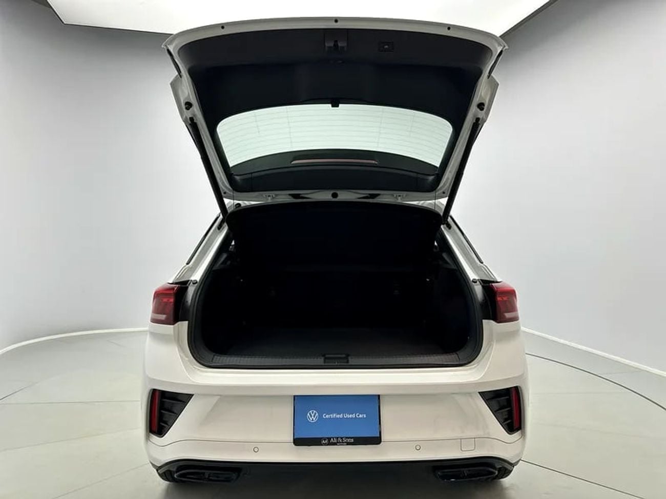 فولكس واجن T ROC R-Line