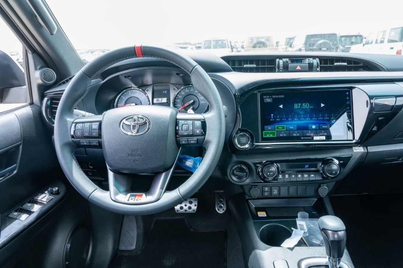 تويوتا هيلوكس GR-Sports | 2.8L | Diesel | 4x4 | Special Edition