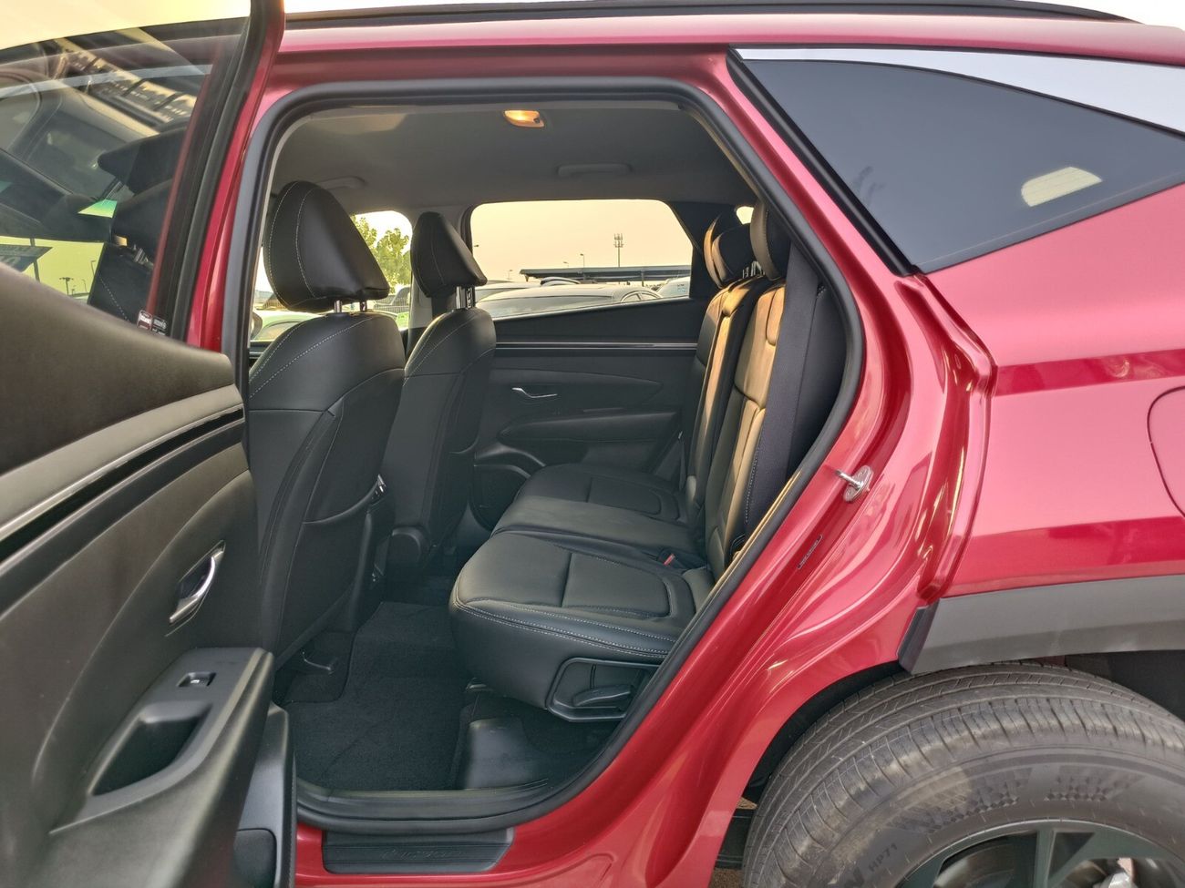 هيونداي توسون /SEL AWD/ ORG  AIRBAG/LOW MILEAGE/LEATHER/ELECTRIC/HEATING SEATS/DVD/RADAR/1026 MONTHLY/LOT#26893