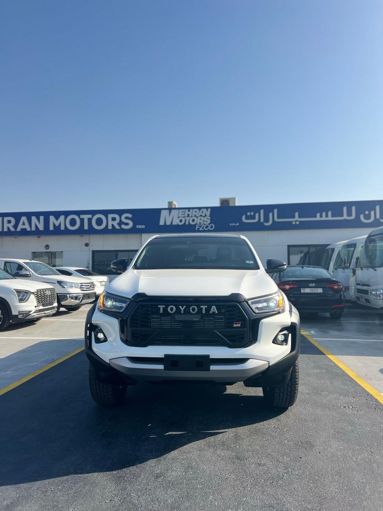 تويوتا هيلوكس GR Sport 2.8L