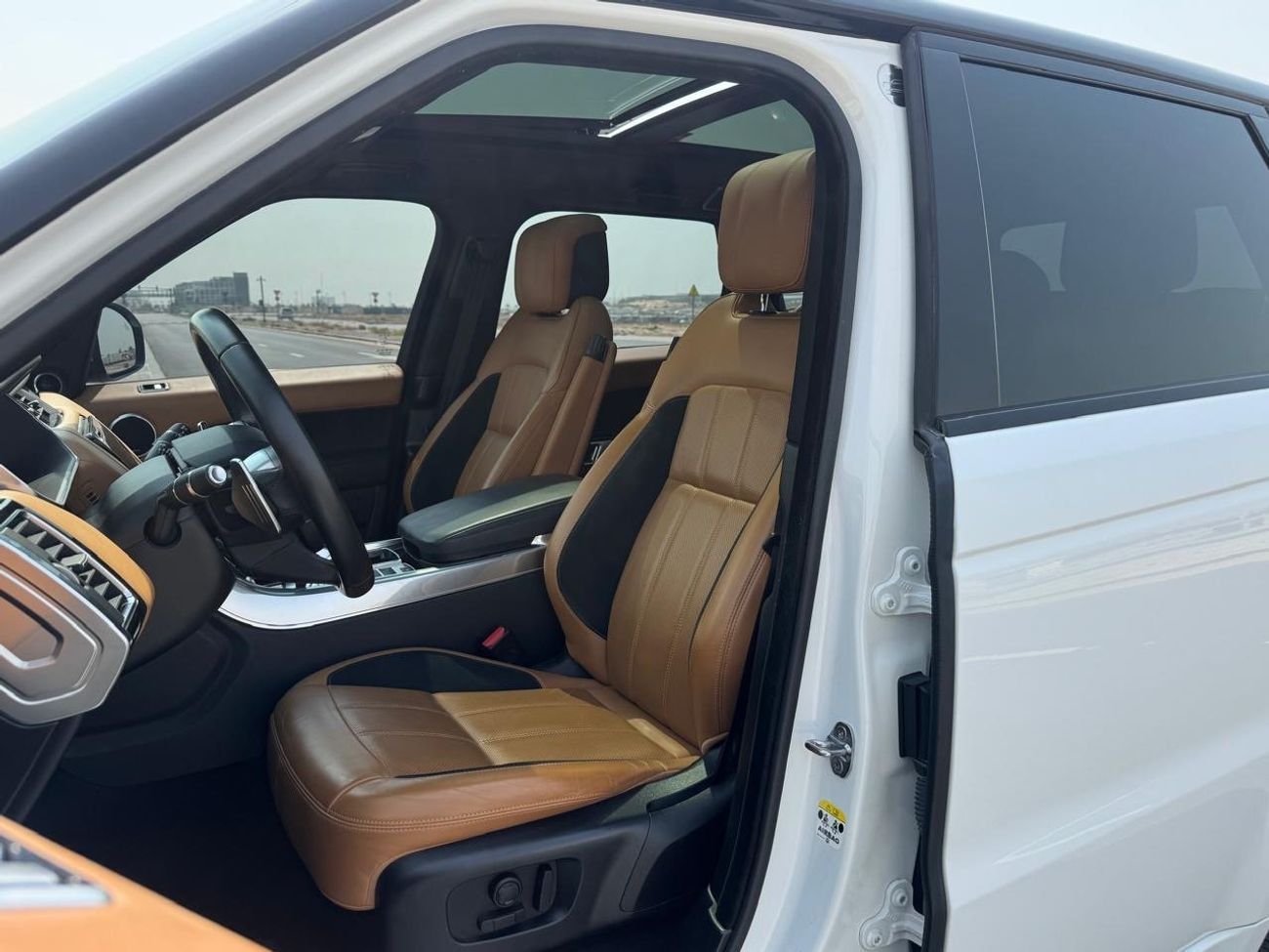 لاند روفر رينج روفر سبورت 2020Range Rover Sport HSE Dynamic V6 GCC Full Agency History