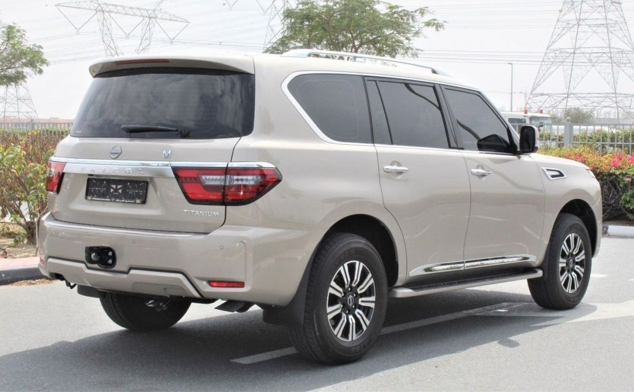 Nissan Patrol SE Titanium 2022 GCC WITH AGENCY WARRANTY & SERVICE CONTRACT LOW MILEAGE IN BRAND NEW CONDITION