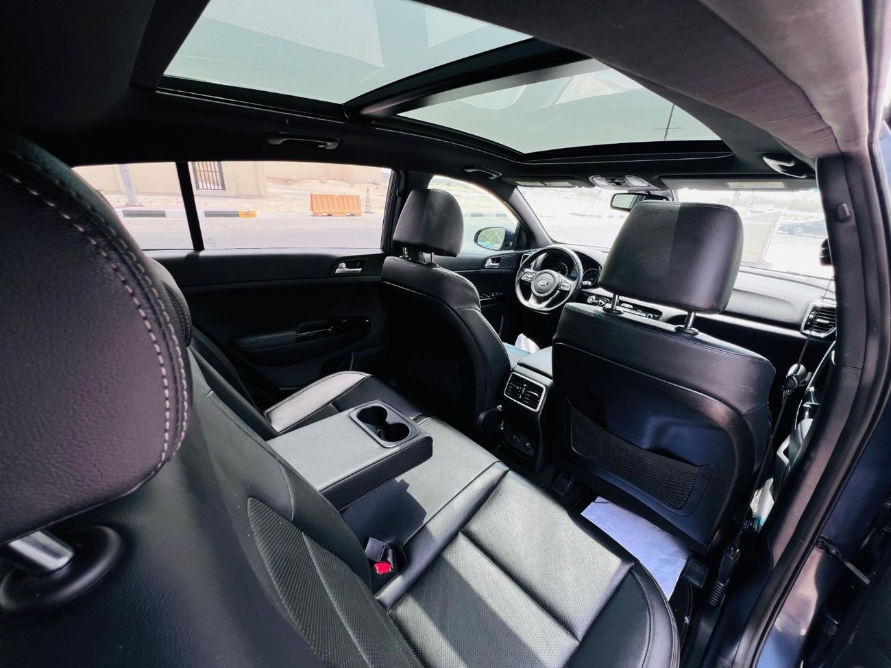 Kia Sportage LX 2.0L low mileage