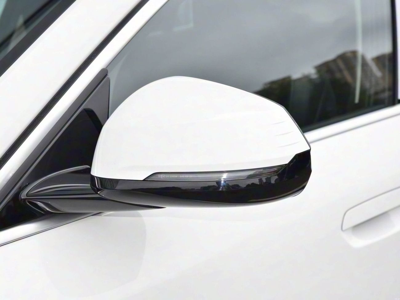 BMW X2 BMW X2 / Full / white , Tan ,grey /2026