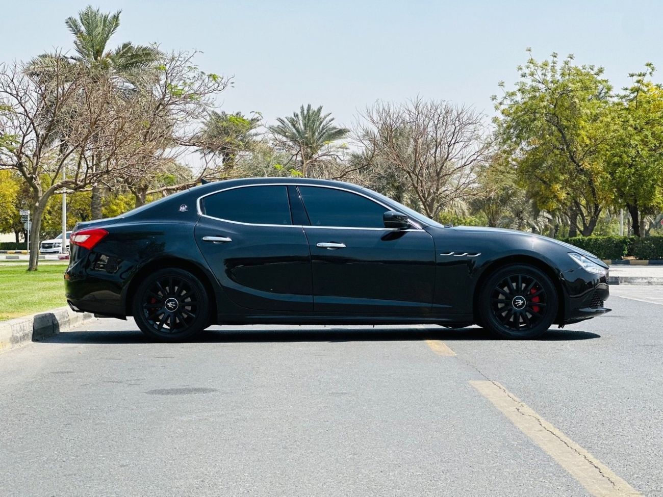 مازيراتي جيبلي 3.0T V6 Modena