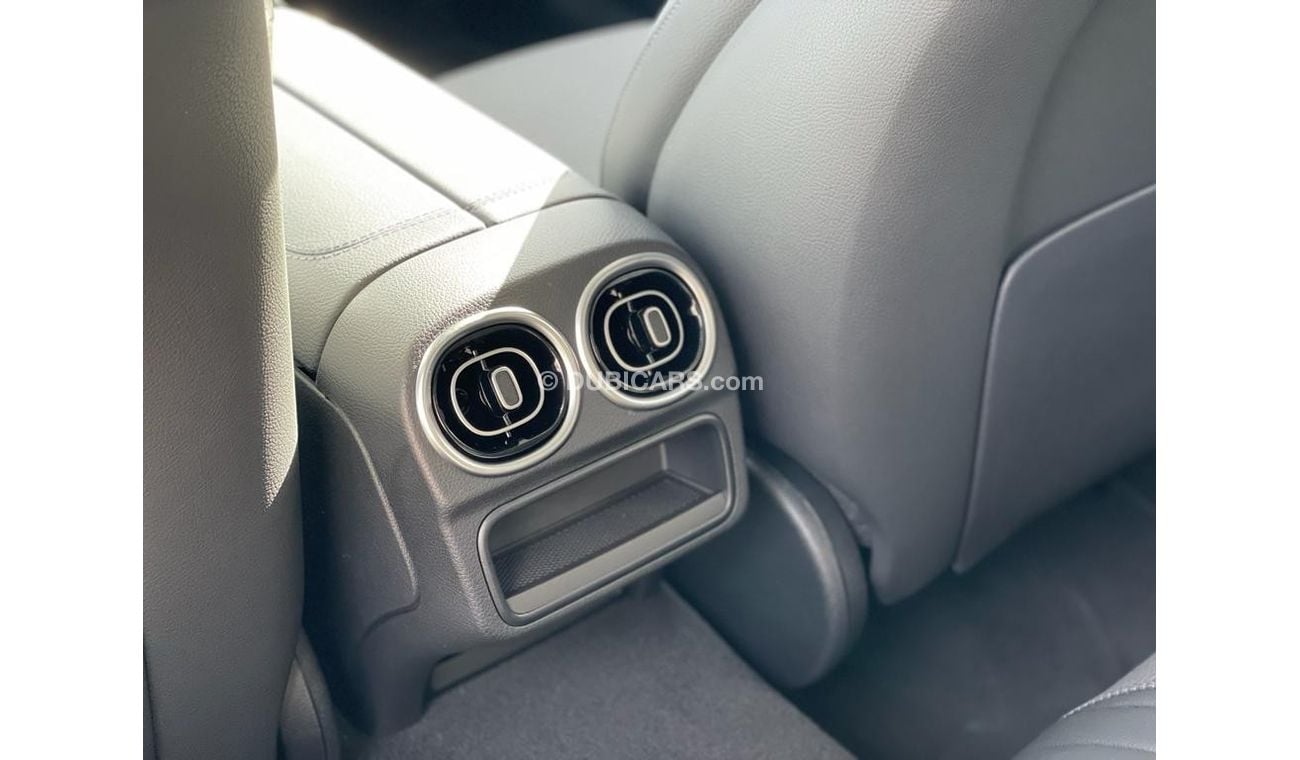 Mercedes-Benz C 200 MERCEDES BENZ C200 1.5L TURBO