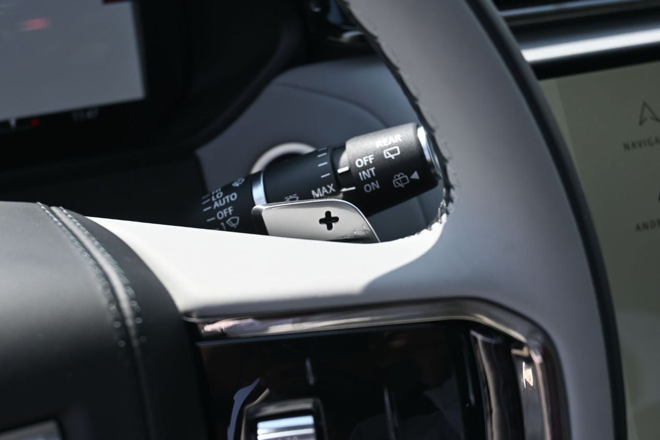 لاند روفر رينج روفر فيلار P250 R-Dynamic SE 2.0L Land Rover Range Rover Velar, R Dynamic SE 2.0L Turbo AWD, Model 2025, Color