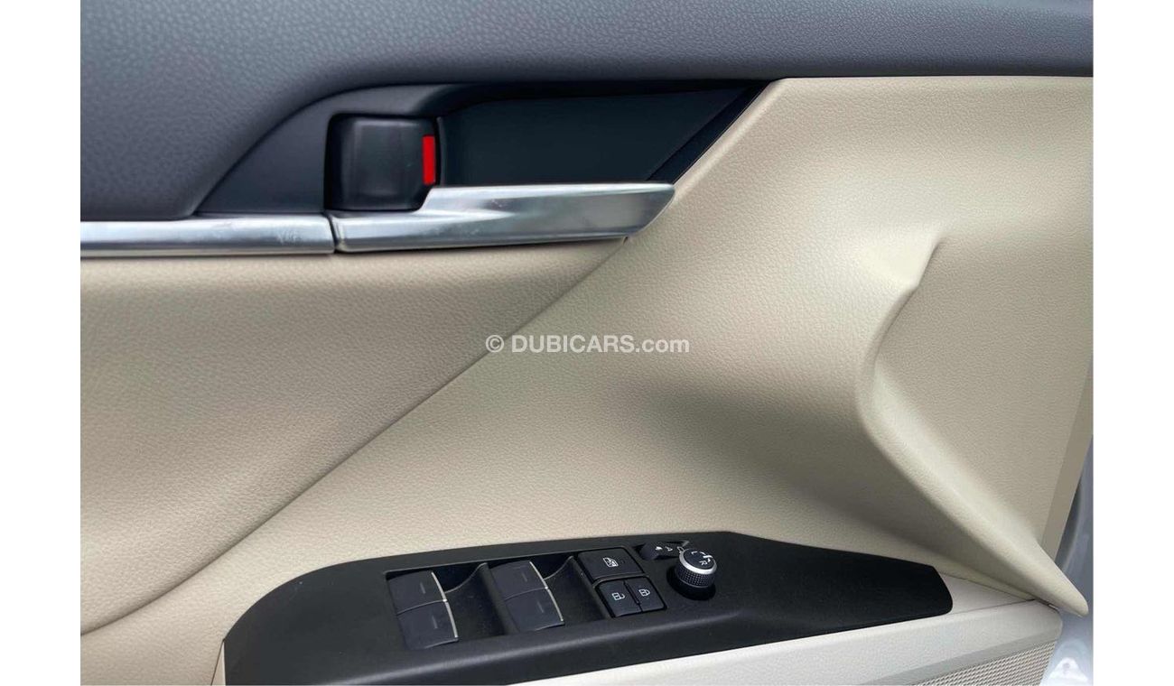 Toyota Camry Toyota Camry 2022 GLE 2.5L 4cyl Hybrid,  HEV, 4dr sedan, , FWD, A/T, Silver Color