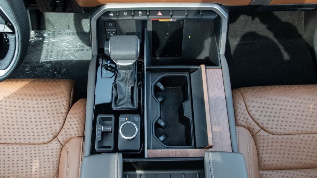 Toyota Tundra 1794 EDITION.CREWMAX.4WD. Local Registration + 10%