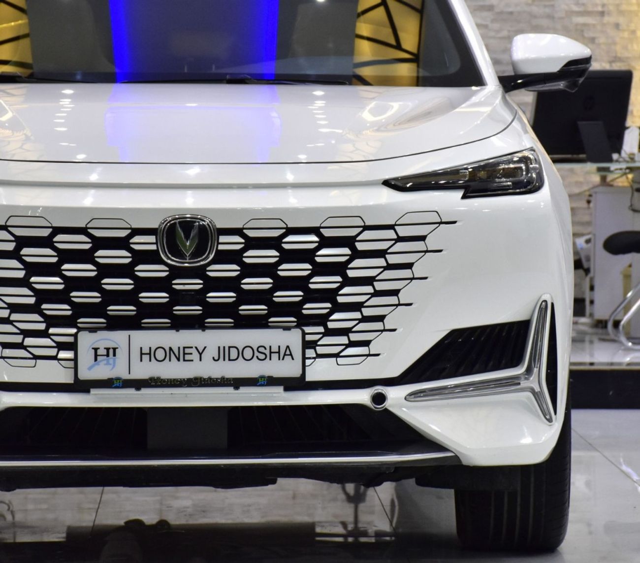 تشنجان يوني ك EXCELLENT DEAL for our Changan UNI-K AWD ( 2024 Model ) in White Color GCC Specs