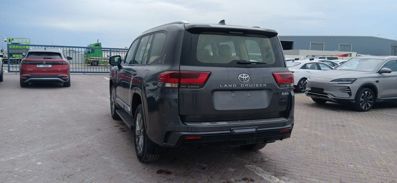 Toyota Land Cruiser 2025 Toyota Land Cruiser LC300 GXR (High-Option with Radar) 3.5L V6 Twin Turbo Petrol A/T 4WD Export