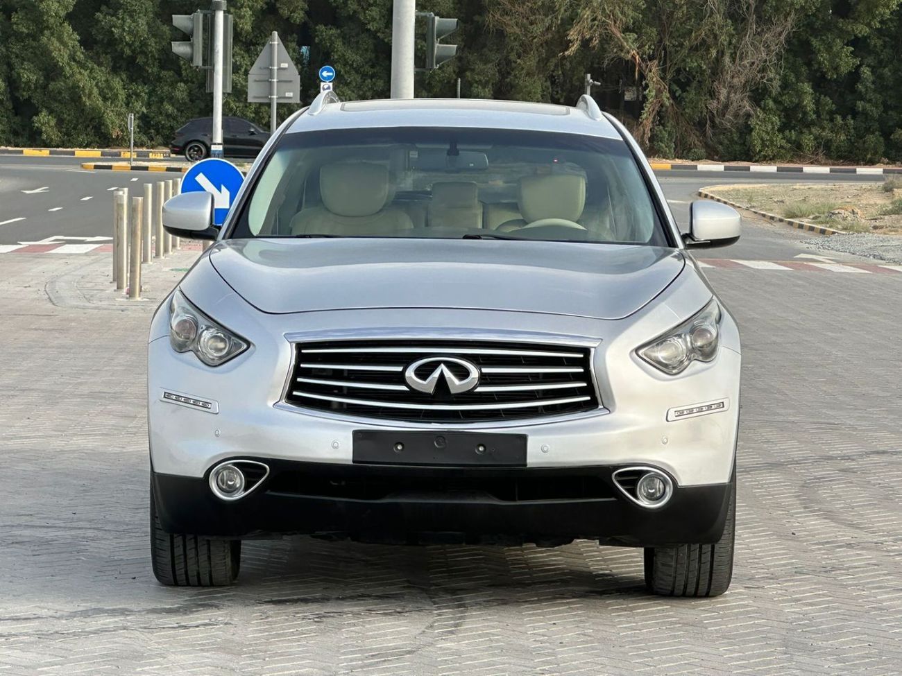 إنفينيتي QX70