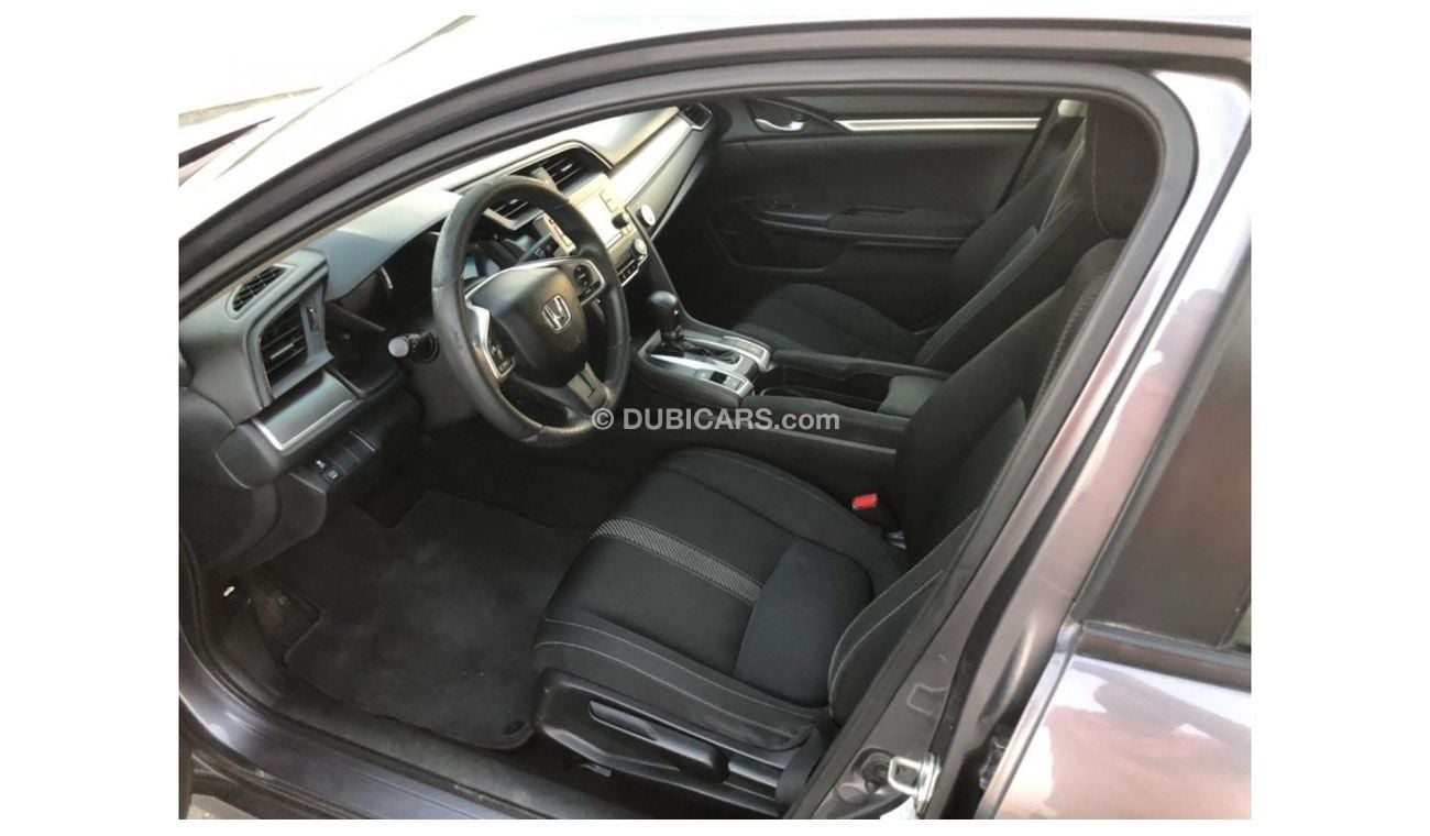 هوندا سيفيك موديل 2017 حاله ممتازه من الداخل والخارج كراسي جلد ومثبت سرعه وتحكم كهربي كامل ونظام صوت ممتاز وكامي