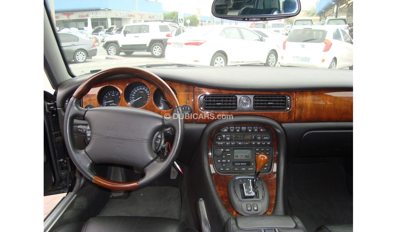 Jaguar XJR SUPER CHAGER