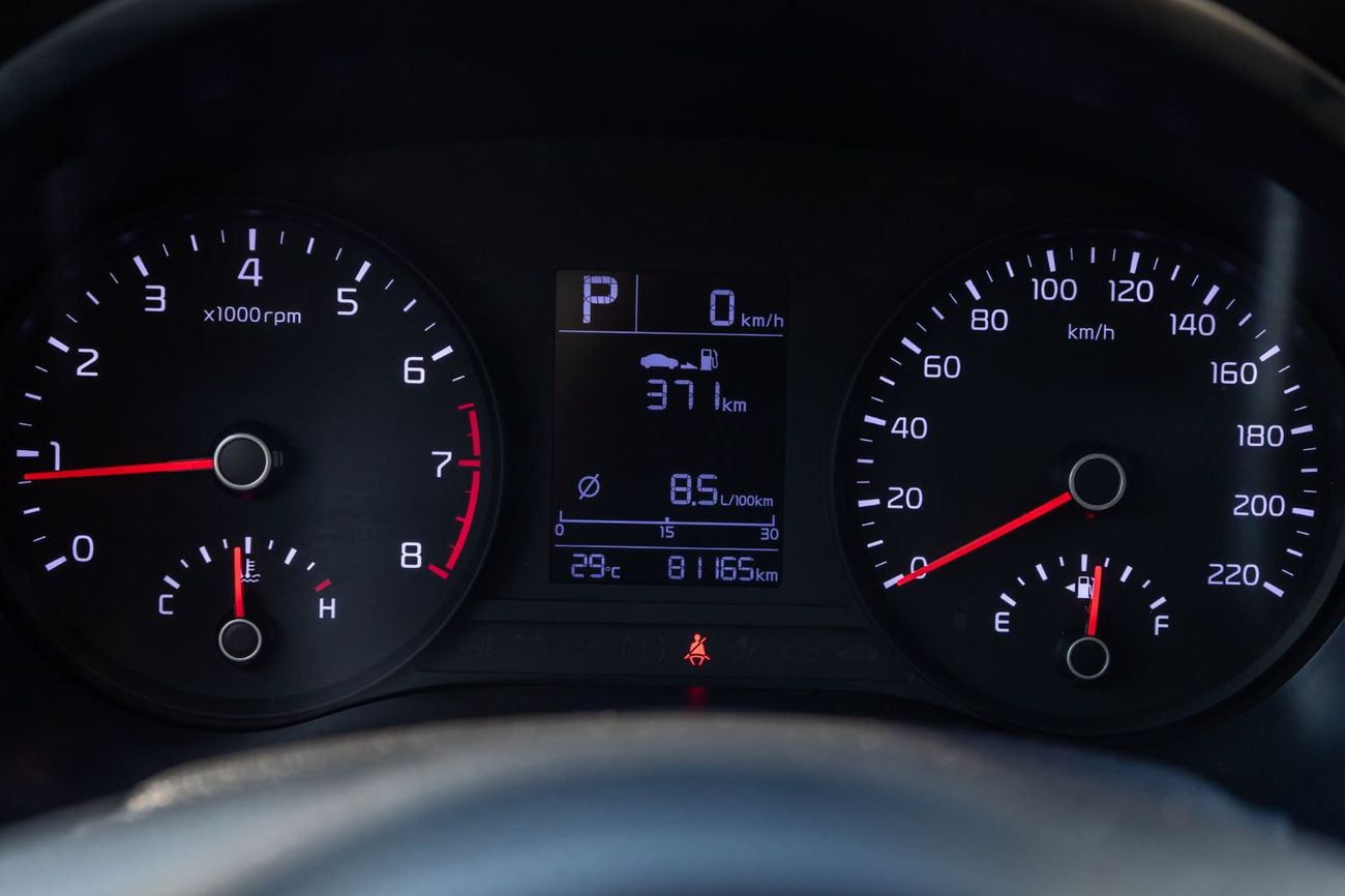 Kia Rio EX 1.4L (107 HP) Hatchback