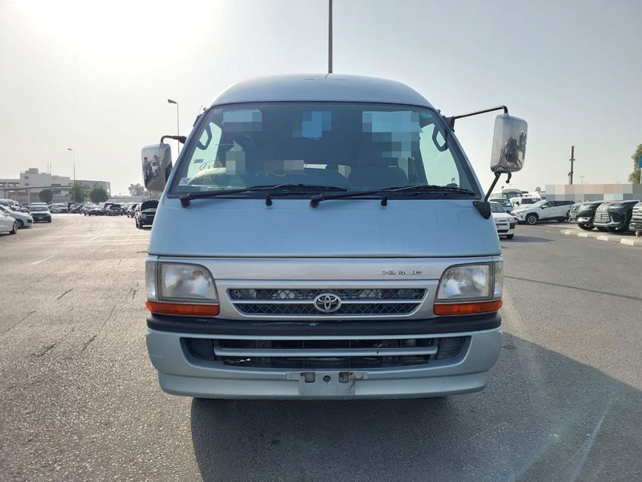 Toyota Hiace TOYOTA HIACE VAN RHD 2002 MODEL 2.4 L PETROL MANUAL(PM01410)