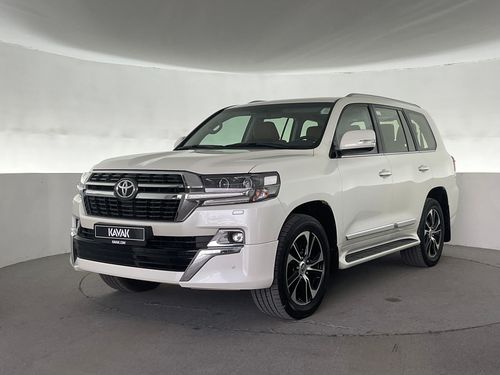 تويوتا لاند كروزر GXR GT | شامل الضمان | 0 ﺪﻔﻋﺓ ﺃﻮﻟﻯ
