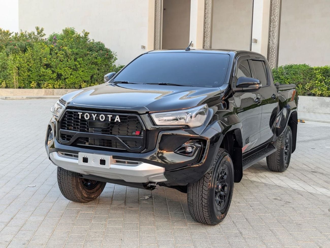 Toyota Hilux GLX 2020 Toyota Hilux GR Sport GCC Specs Facelifted 2025 4x4 V4 2.7L Well-maintained