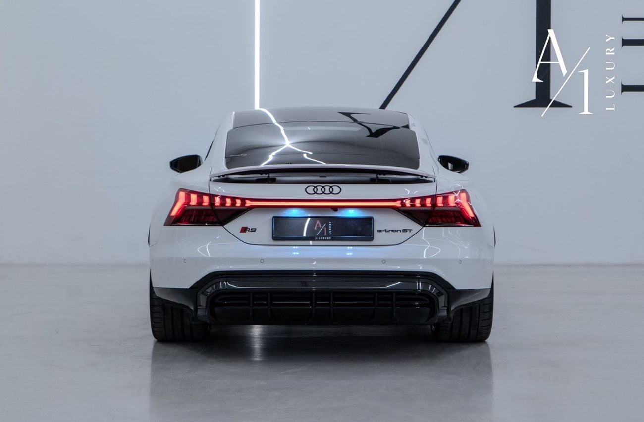 Audi e-tron GT 2023 Audi RS Etron GT, With Warranty &amp; Service Contract, Carbon Package, Fully Loaded, GCC Spec