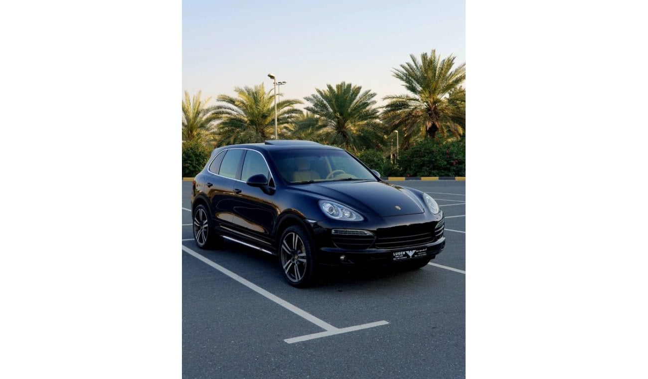 Porsche Cayenne Porsche cayenne 2012 gcc 8 slinder