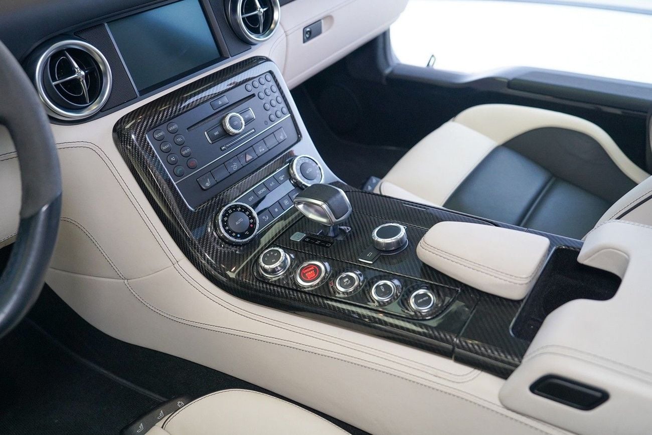 مرسيدس بنز SLS AMG STD 6.2L