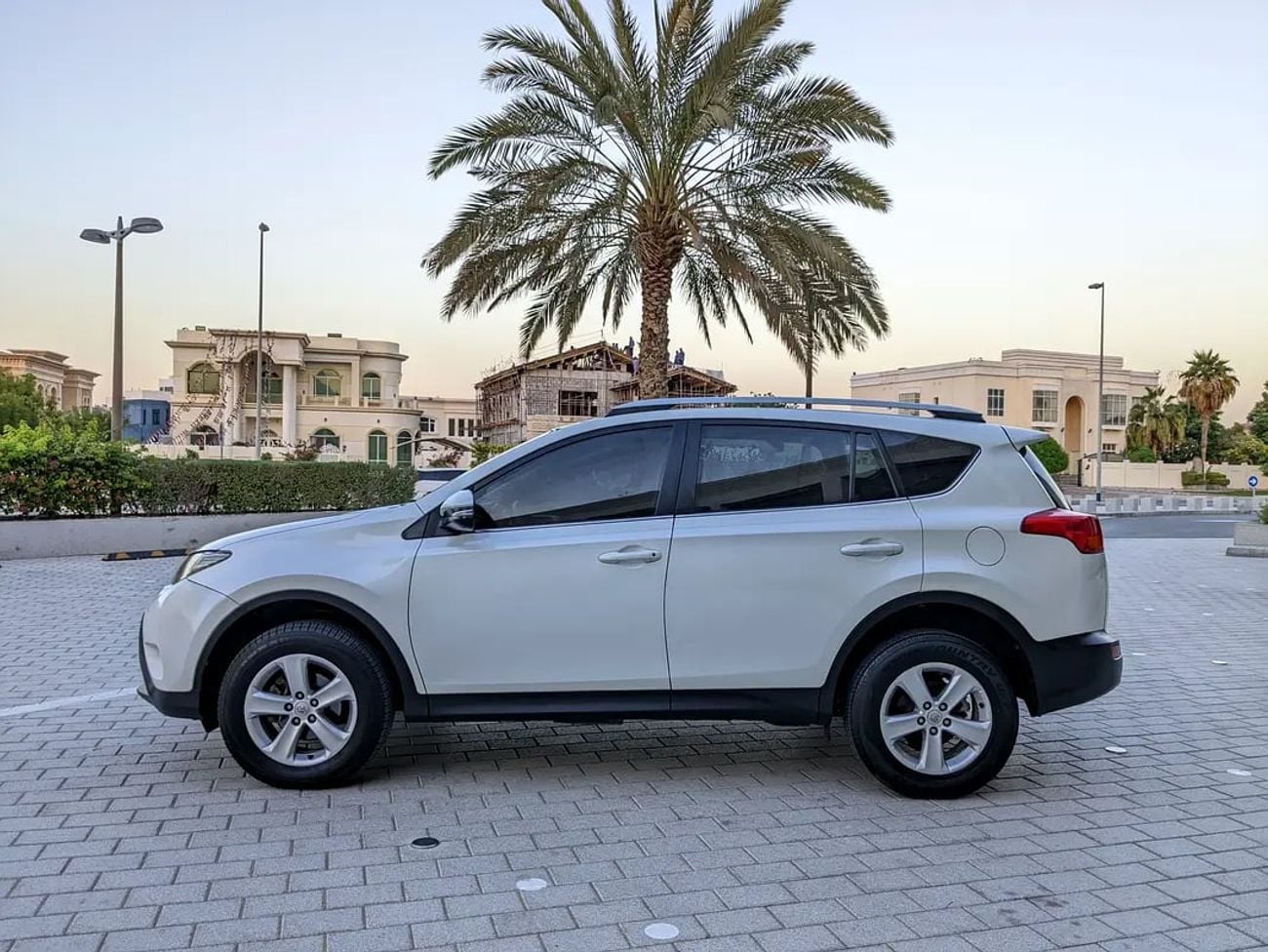 تويوتا راف ٤ EX