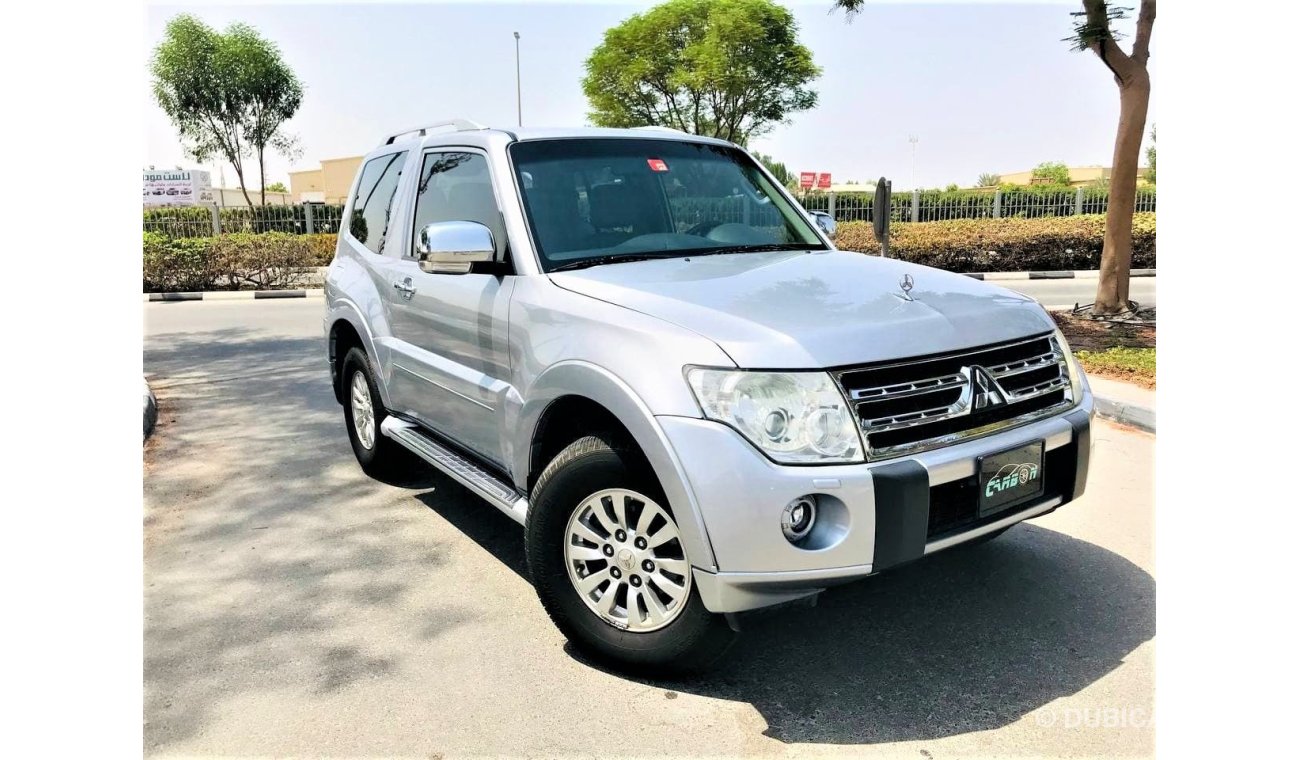 ميتسوبيشي باجيرو MITSUBISHI PAJERO 2011 MODEL GCC CAR IN BEAUTIFUL CONDITION FOR 30K AED