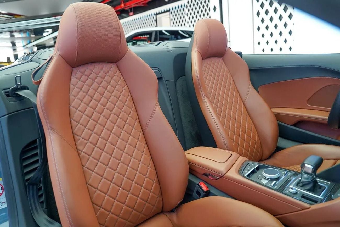 Audi R8 V10 PLUS 5.2L