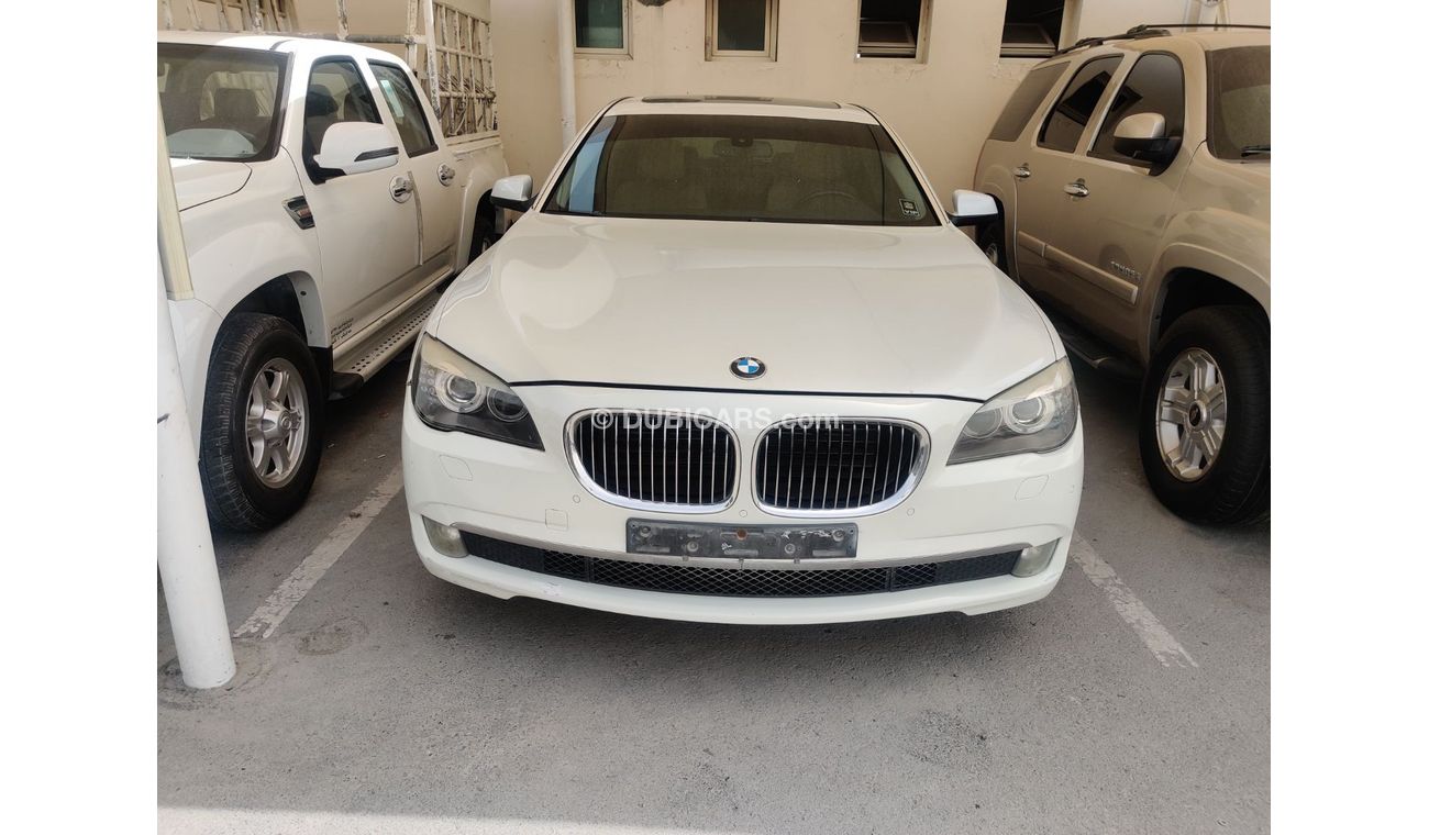 بي أم دبليو 730Li