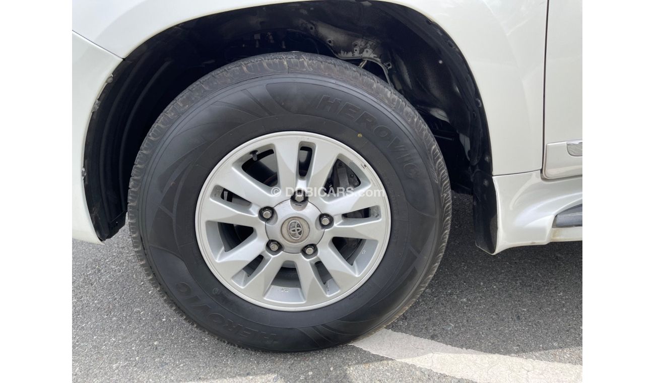 تويوتا لاند كروزر Toyota Land Cruisers  GXR V6 mobile 2010 Excellent Conditio  (Gcc- SPEC)  VERY GOOD CONDITION